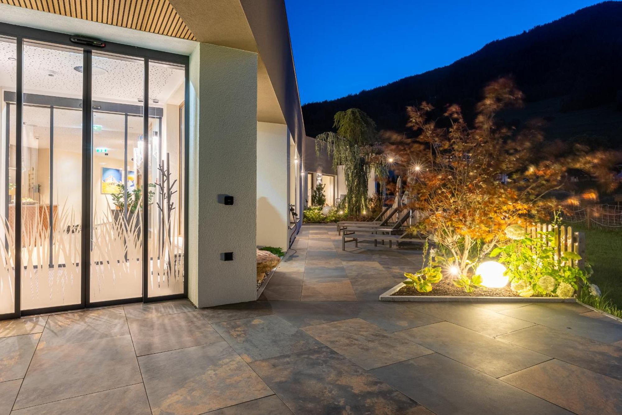 Alpin Chalet Am Burgsee 拉迪斯 外观 照片
